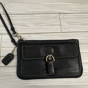 EUC Coach wristlet